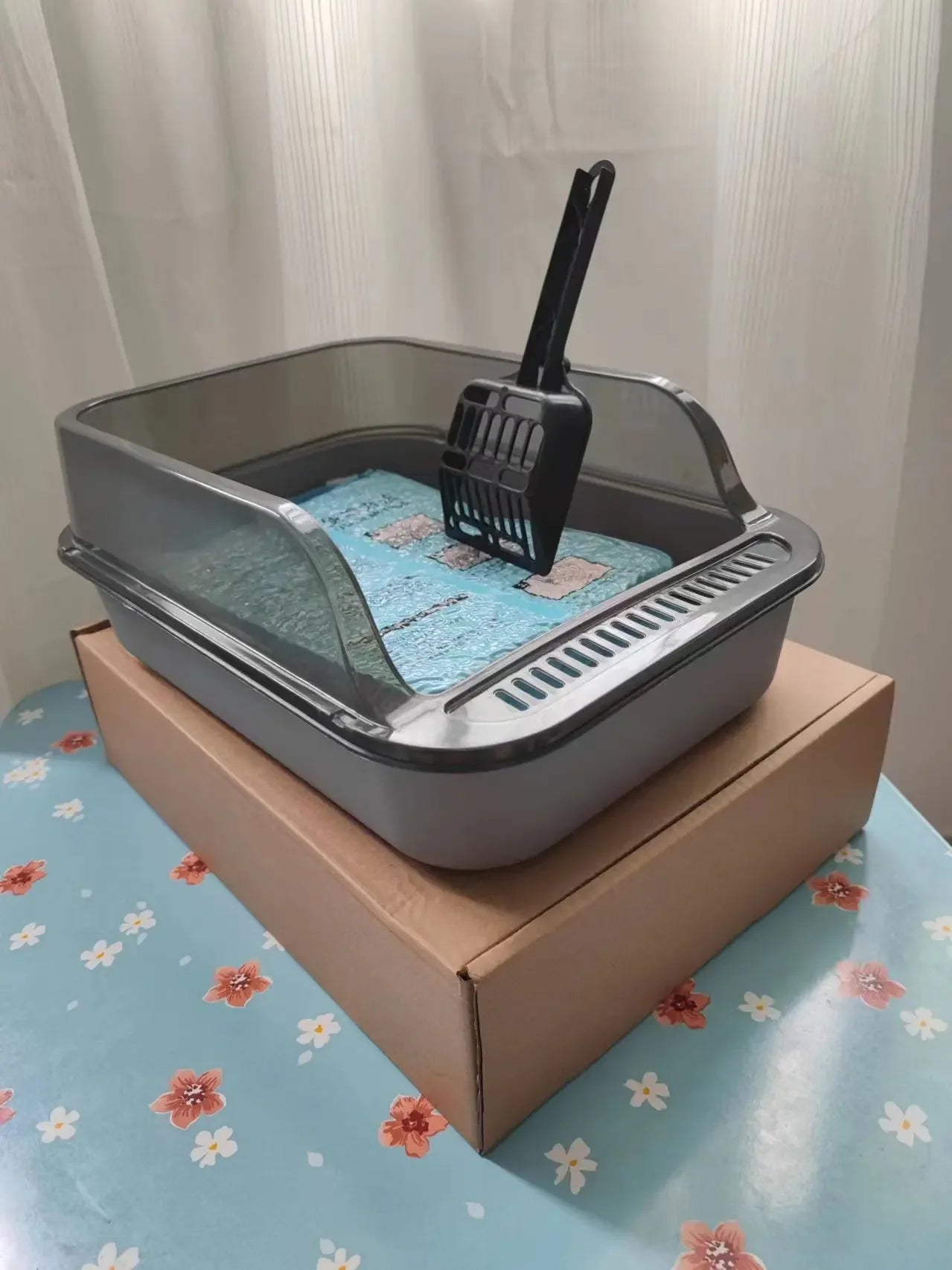 Kit PROPRETÉ : Bac à Litière Grande Clôture (Semi-Fermé) + Litière Tofu Désodorisant | Épais, Anti-Éclaboussures & Pelle Incluse