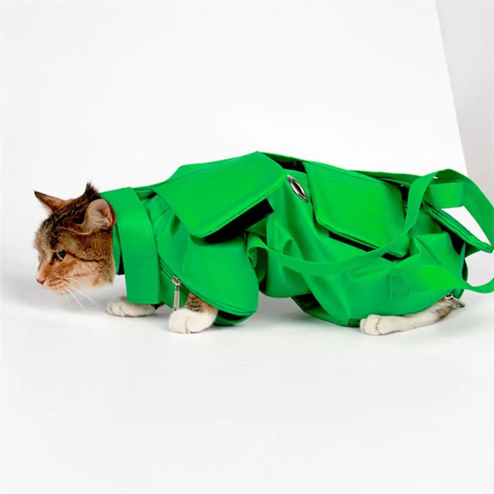 Sac de Transport INNOVANT (Coupe-Ongles Intégré) | Pochette Ajustable, Fixation Ceinture de Sécurité, Nylon Léger pour Voyage (Chats Adultes 6 kg Max.)